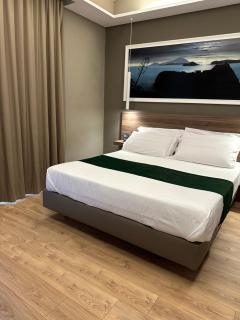 7th Floor Suite - Napoli - 2
