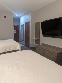 Holiday Inn Express Hotel & Suites Loveland by IHG - 4