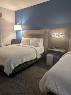 Holiday Inn Express Hotel & Suites Loveland by IHG - 3