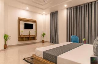 The Micky House I Property of the year I Serviced Villa I Couple Friendly I Pvt Balcony I Open Air Terrace I Bonfire I Kasauli By Exotic Stays - 1