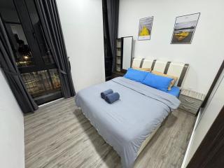 Podium Home2 for 7pax at AEON Mall Kuching - 1