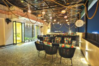 Orsom stays Sector 53 - 4