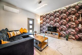 Seaside Apartments in Agkisaras 2 - 5