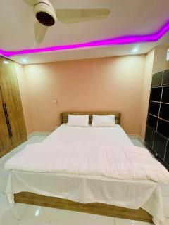Luxury living One bed Apartment - Islamabad - 6