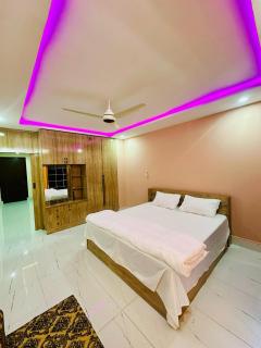 Luxury living One bed Apartment - Islamabad - 3