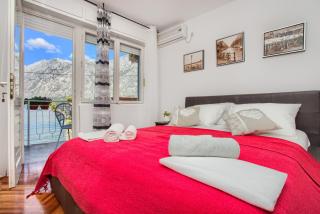 Rent a Vacation House in Kotor Bay - 5