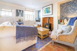 7 Albert Street - Holt - 2