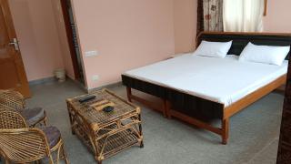 Paramount Homestay - Brāhmaur - 4