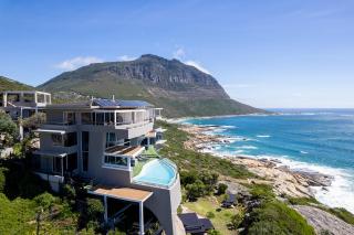 The Marvel Beach House - 8