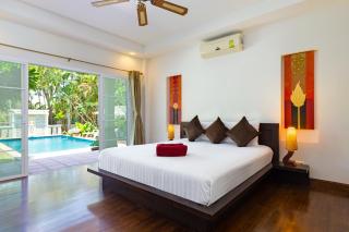 3BR Villa Barnabé with Lush Garden - 8