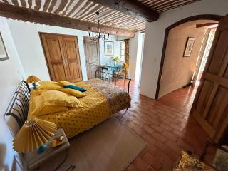 Aux Deux Fontaines - Au coeur de la Provence - Vaugines - 8