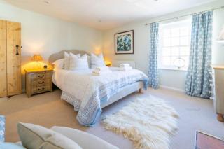 7 Albert Street - Holt - 8