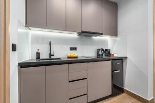 Rizes Suites Metro Dafni - Atene - 5