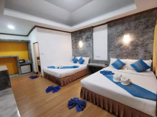 Sunny House Garden - 2