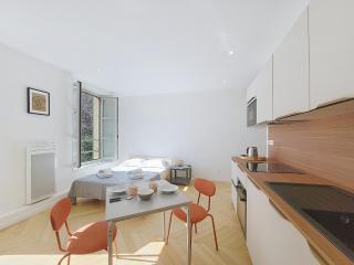 Nestor&Jeeves - STUDIO DU PORT - Central - Nice - 2