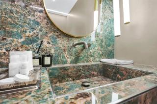 FIRST CLASS 4BR Burj Khalifa & Fountain View - 3