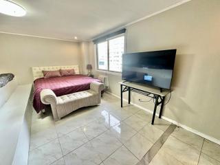 LetStay D302 1-Bedroom Condo 69-Sqm - 1