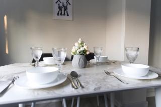 2-bedroom near the Northern Railway Station - - 7
