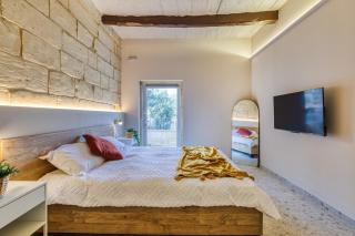 Exclusive 2BR Sliema Townhouse with Garden - 2