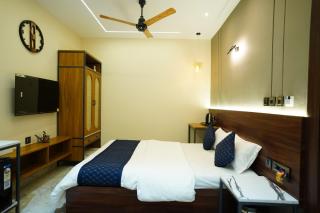 Hotel Ambassador - Varanasi - 8