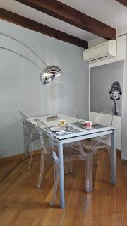 NOLO93 Attic apt right in front of the metro station to Duomo - Milan - 1