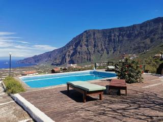 Confortable Apartamento con Vistas Mar Montaña, Tenis, Piscina y BBQ para una Estancia Ideal - Frontera - 0