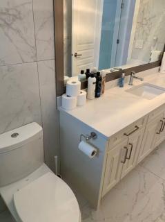 Cozy Private Room in Charming Dunbar-Southlands - Vancouver - 8
