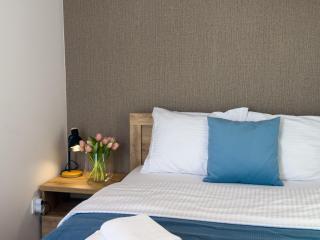 URBAN APARTMENTS Global - 12th Floor No 23A - Air Condition - Balcony - Free Garage - 1