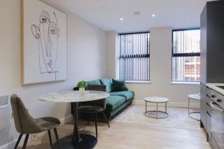 Stylish 2-Bedroom Apartment in Leeds City Centre Ideal for Families or Groups - Central Station - 1