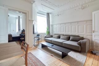 2BR Loft - Modern & Central - 8