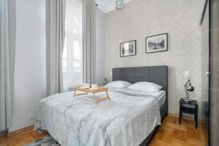 Przytulne Studia Very Berry w Poznaniu Blisko Parku by Noclegi Renters - Poznań - 0