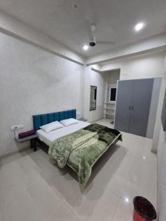 Hotel Blueberry - Jabalpur - 7
