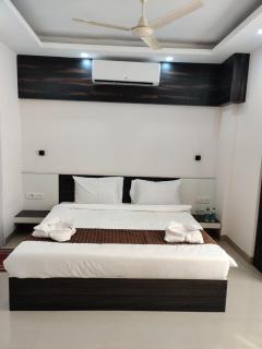 Sairaah Golden Suites, Shirdi - Shirdi - 6