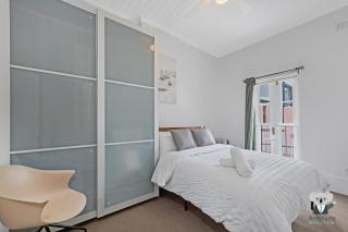 KozyGuru Surry Hills Classic Terraced House - Sydney - 7