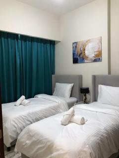 2 bhk 3 mins in down town - 1