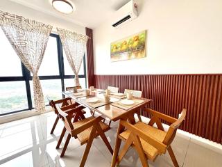 Spacious Muji Homestay with IOI Mall & KL View - Putrajaya - 1