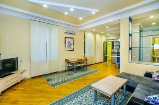 Apartment MC Donalds İn The Nizami Street - Baku - 8