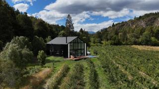 Moderna Casa entre Campo de Frambuesas - 2