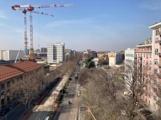 Bright apartment with view - Milan - 4