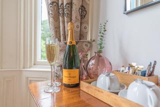 1869 - Room Only Boutique Townhouse - Ambleside - 1