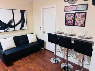 Luxury Apartment with Lake view - 4