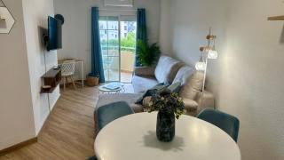 Carihuela Beach I by Holiday Homes Málaga - 6