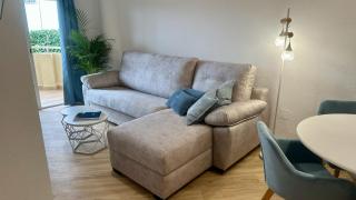 Carihuela Beach I by Holiday Homes Málaga - Torremolinos - 5