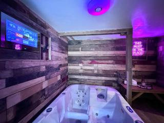Rustic Rhondda Retreat W Hot Tub & Sauna - Ystrad - Llwyn-y-pia - 9