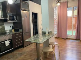 SA 15min downtown Barcelona, 5min Metro, Beach nearby - Sant Adria de Besos - 9