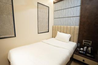 Hotel Sun Shine Palace - 4