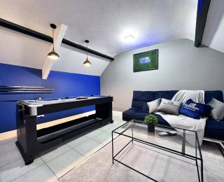 Sleek Skyward Serenity 2bed W Pool Table - Ystrad - Llwyn-y-pia - 3
