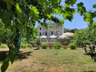 Hibiscus Suites - B - Gouvia - 8
