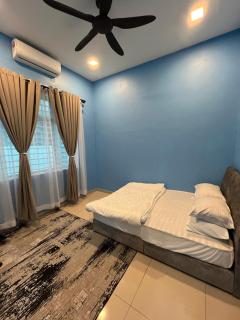 Roza Homestay - - 9