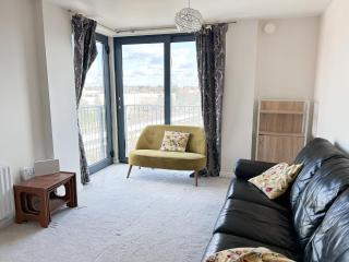 Modern flat in North London close to tube - Kenton - 1